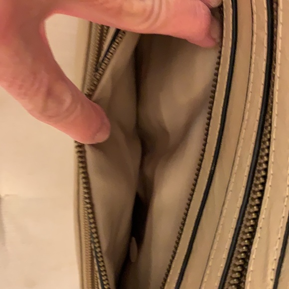 Purse - Picture 5 of 7